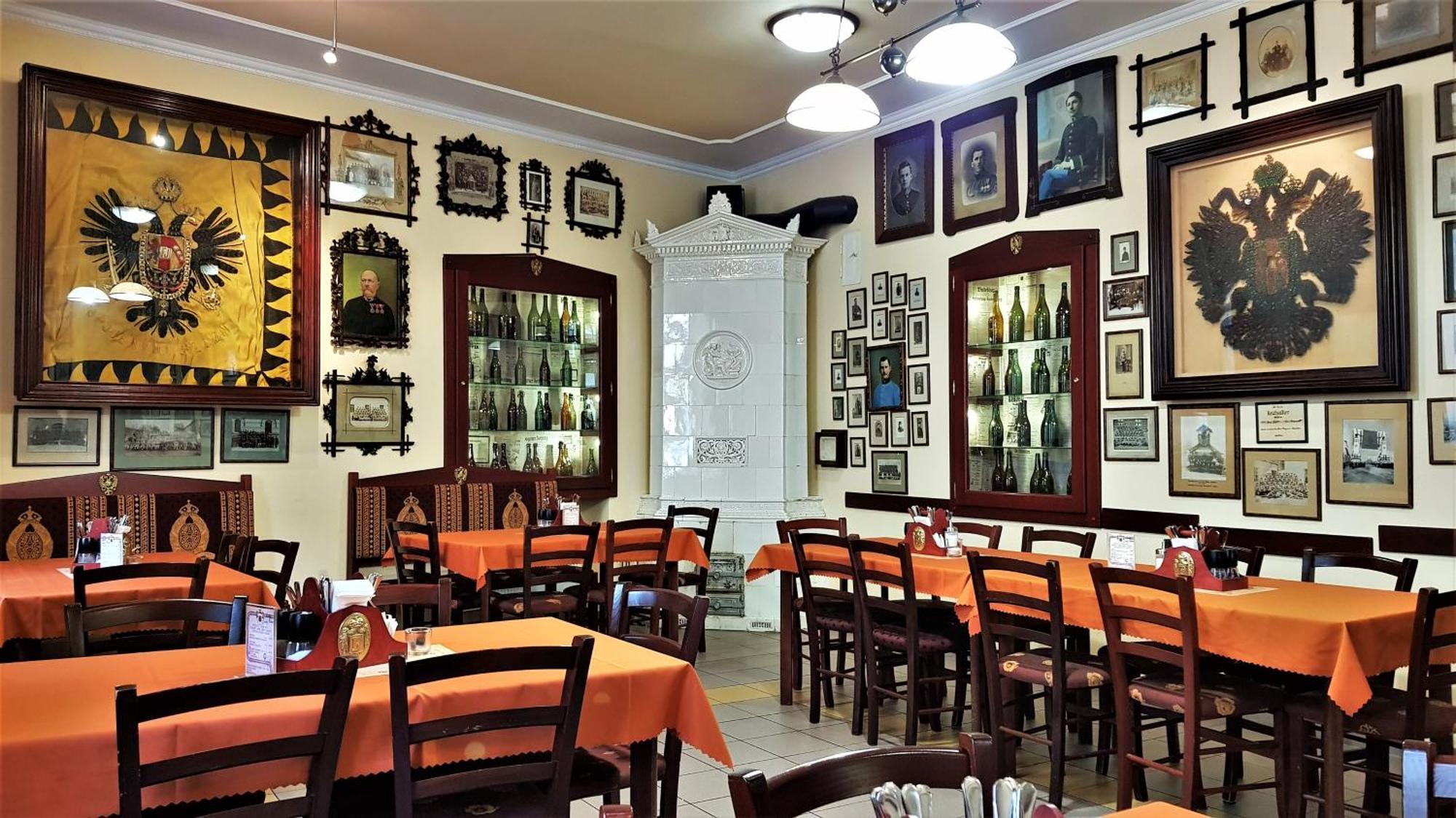 Hotel Cisar Ferdinand Локет Экстерьер фото