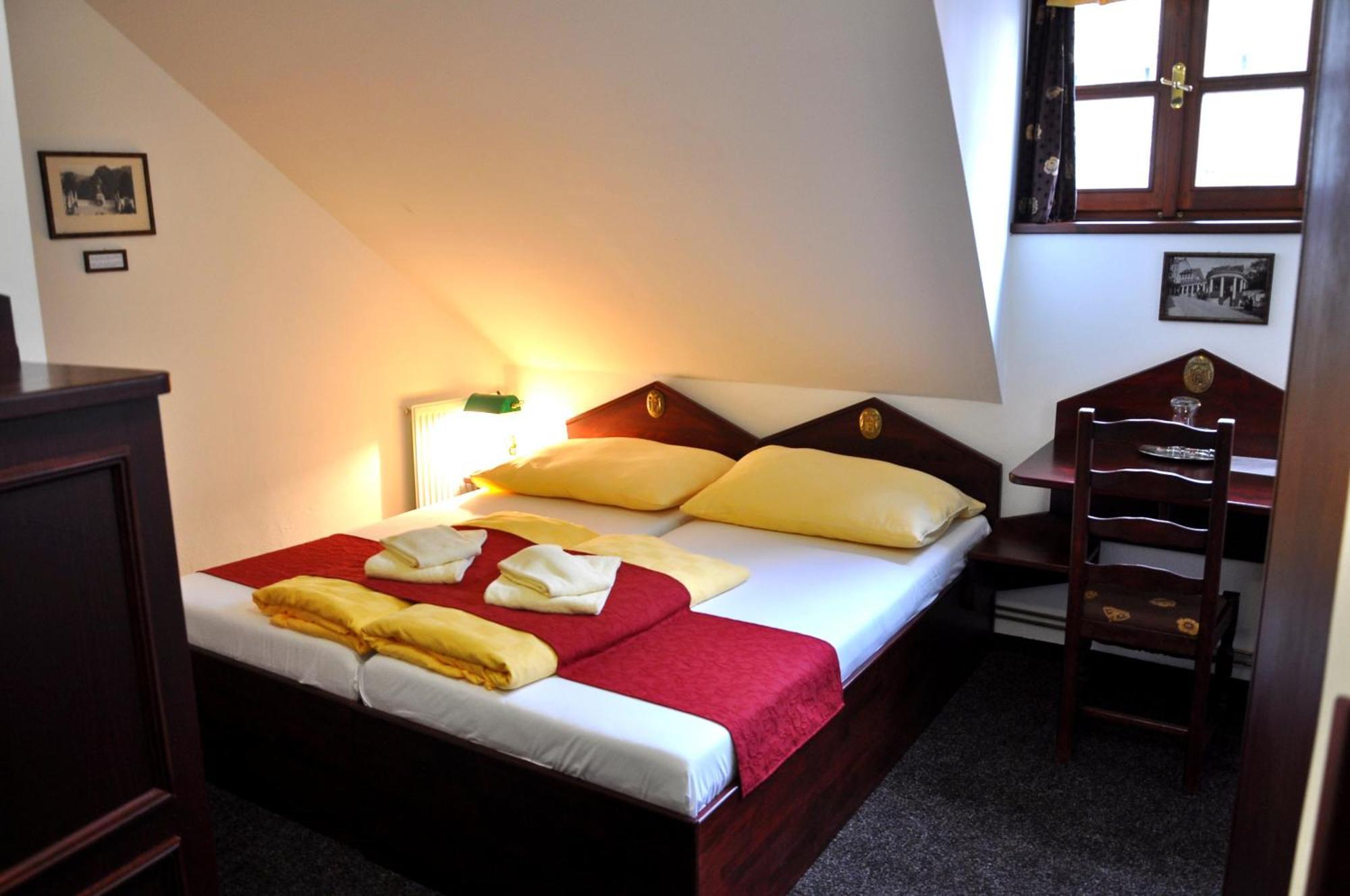 Hotel Cisar Ferdinand Локет Номер фото